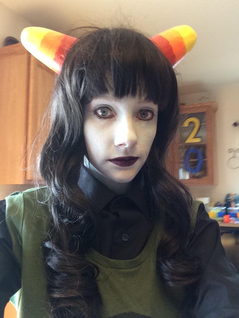 (((Better picture of my Meulin Cosplay. I like this pain color better