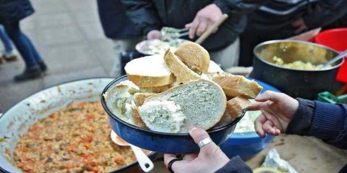 BizDevelopmnt's tweet photo. The New French Law – Supermarkets are No Longer Allowed to Throw the Food http://t.co/BFp4dcCNpy http://t.co/HJBmPdnnuB