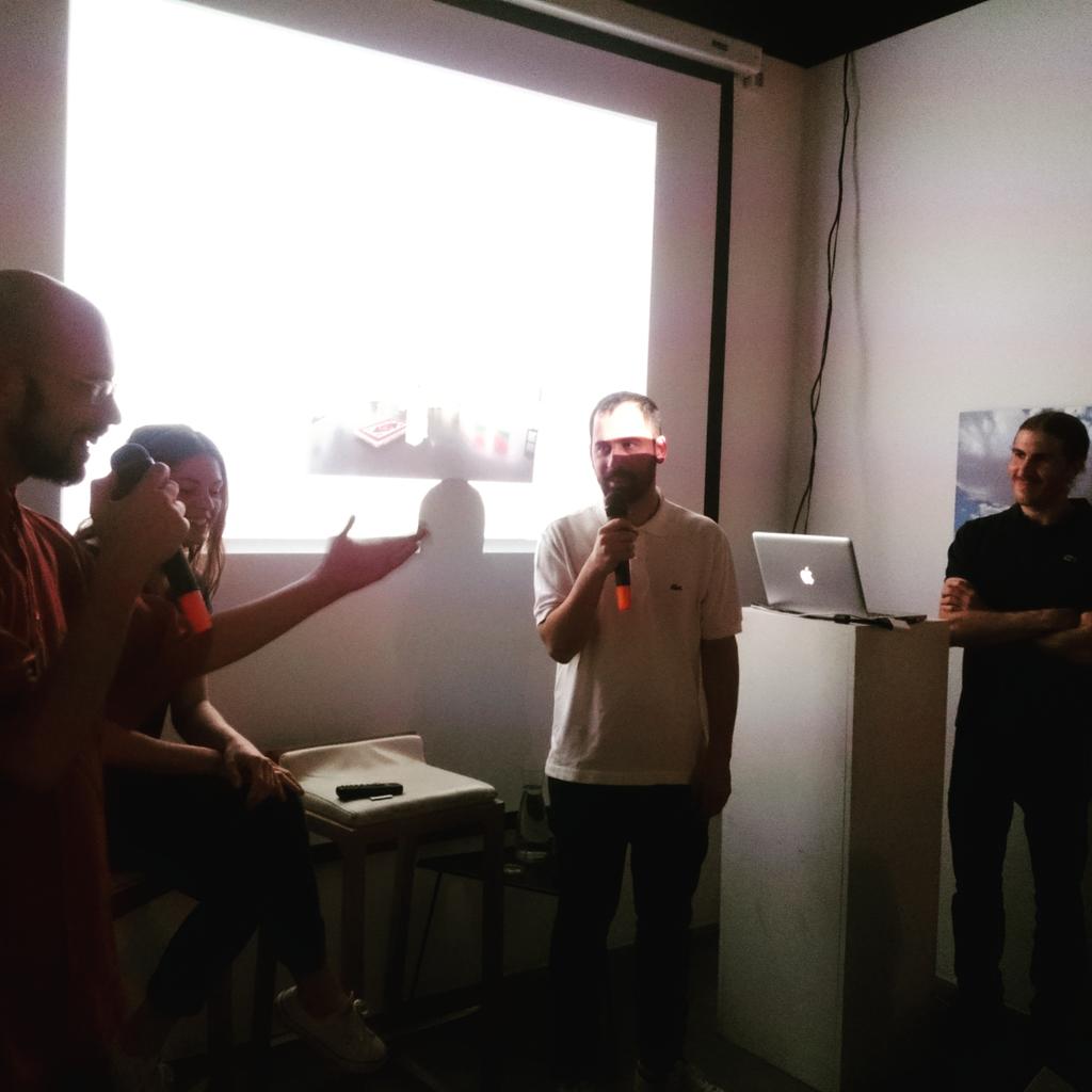 la_fabrica's tweet photo. @Machines_Buro introducen ya a @emiliogomariz y Cristina Anglada de @Nosotros_Art en #TalkShow: 'Finder Fantasy' http://t.co/pWMPSz0aCI