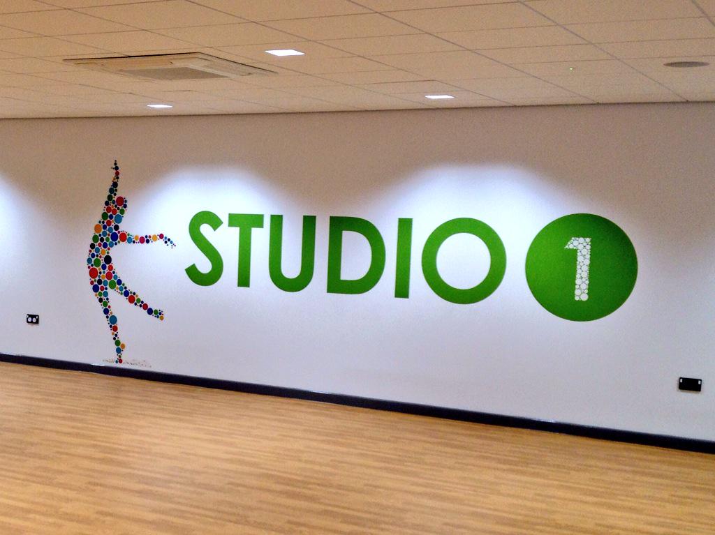 venturesigns's tweet photo. @Metamarkuk print #graphics today for @NorthKestevenDC #oneNK Great facilities & looking good http://t.co/OhFNPPspta