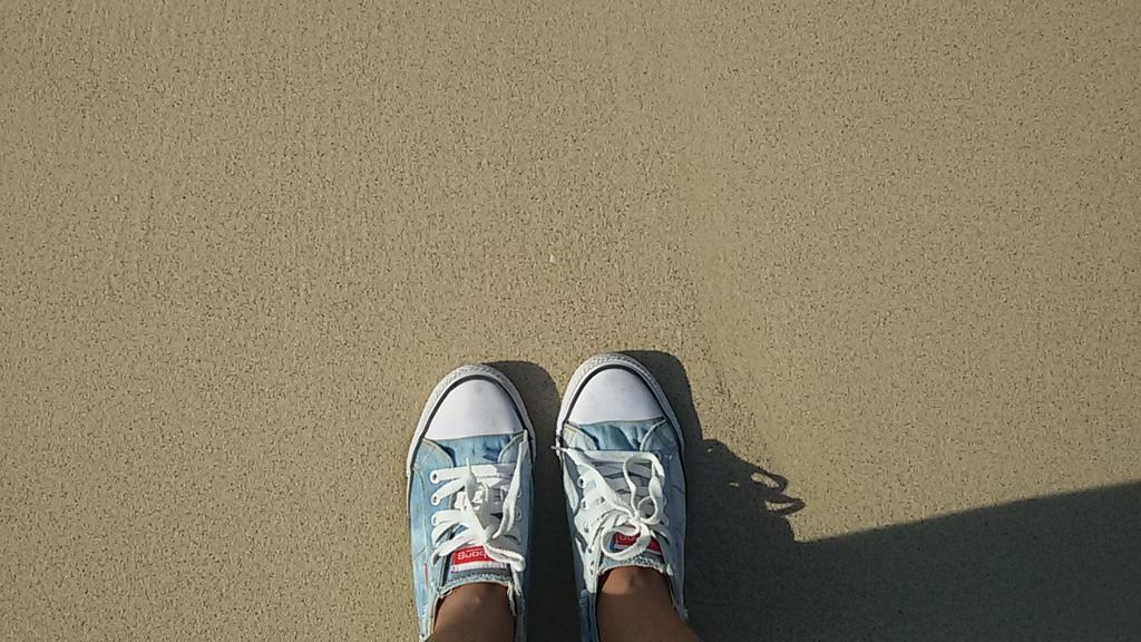 nutaew_su's tweet image. อย่าเดินหันหลังเพื่อกลับไปหาอดีต แต่จงก้าวเดินไปข้างหน้าเพื่อหาอนาคต ยังมีอะไรอีกเยอะที่เราต้องเรียนรู้ ^^