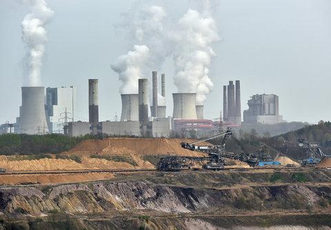 eh_now's tweet photo. What Can We Do About Climate Change? Interview with Dale Jamieson @luvintheanthrop http://t.co/Vbqz51etRN http://t.co/KKBSdGUZY1
