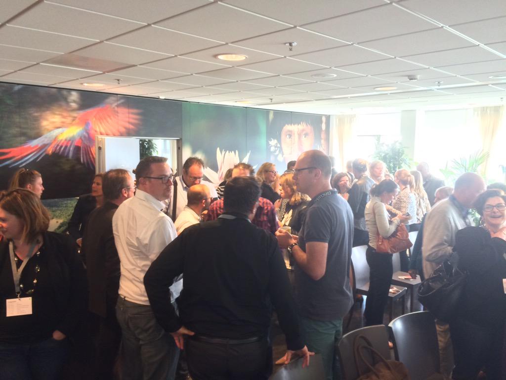 Het is al gezellig druk @ConclusionComm. Iedereen is afwachting van de kennissessie #veranderenislef