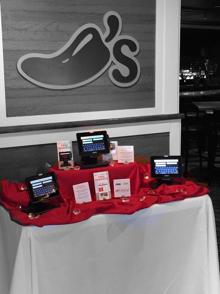bradleydempsey's tweet photo. Sign up for @Chilis rewards at the door or your table. You choose. #whywait #todayschilis @JulieRiggs363 @ChilisJobs http://t.co/k2O3FGEHsc