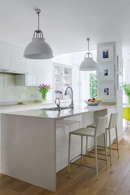 <a href="/TurnerPocock/">Turner Pocock</a> what a beauty this Kitchen is.    Pure white and the pendant lights are just gorgeous. <a href="/Originalbtc/">ORIGINAL BTC</a>