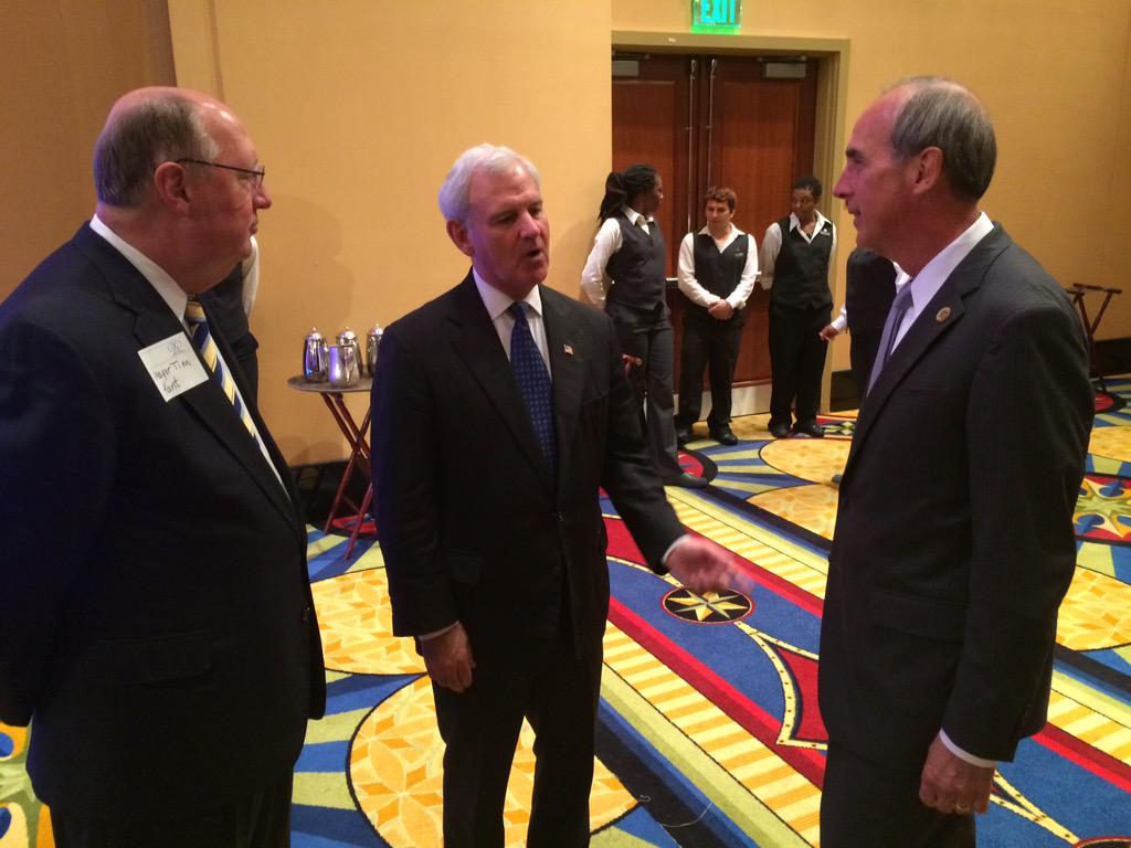 MayorStimpson's tweet photo. Visiting with Fairhope Mayor Tim Kant and @RepByrne at the Forum Alabama breakfast to discuss the I-10 bridge project http://t.co/g361SeQJMd