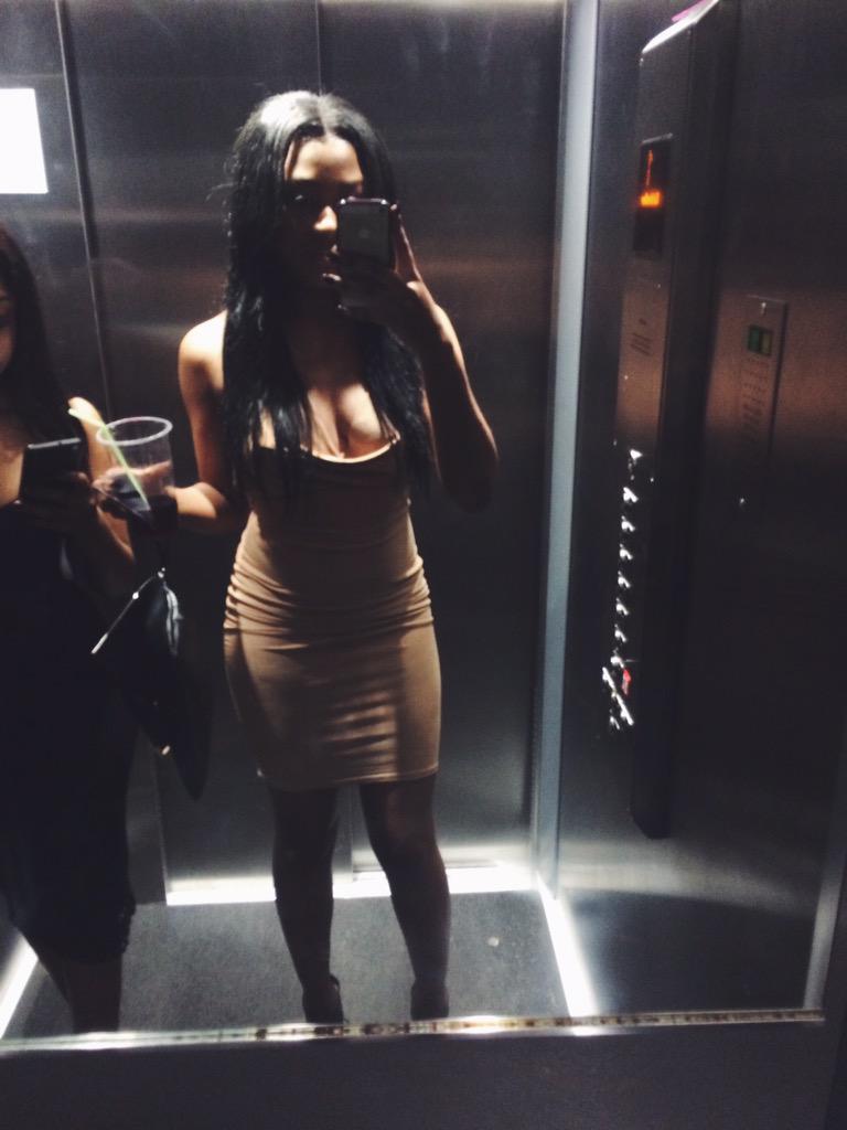 _ohcheryl's tweet photo. The only half decent pictures i got last night before the wave hit meπ #DestinationNN2 http://t.co/6LECQM21L7