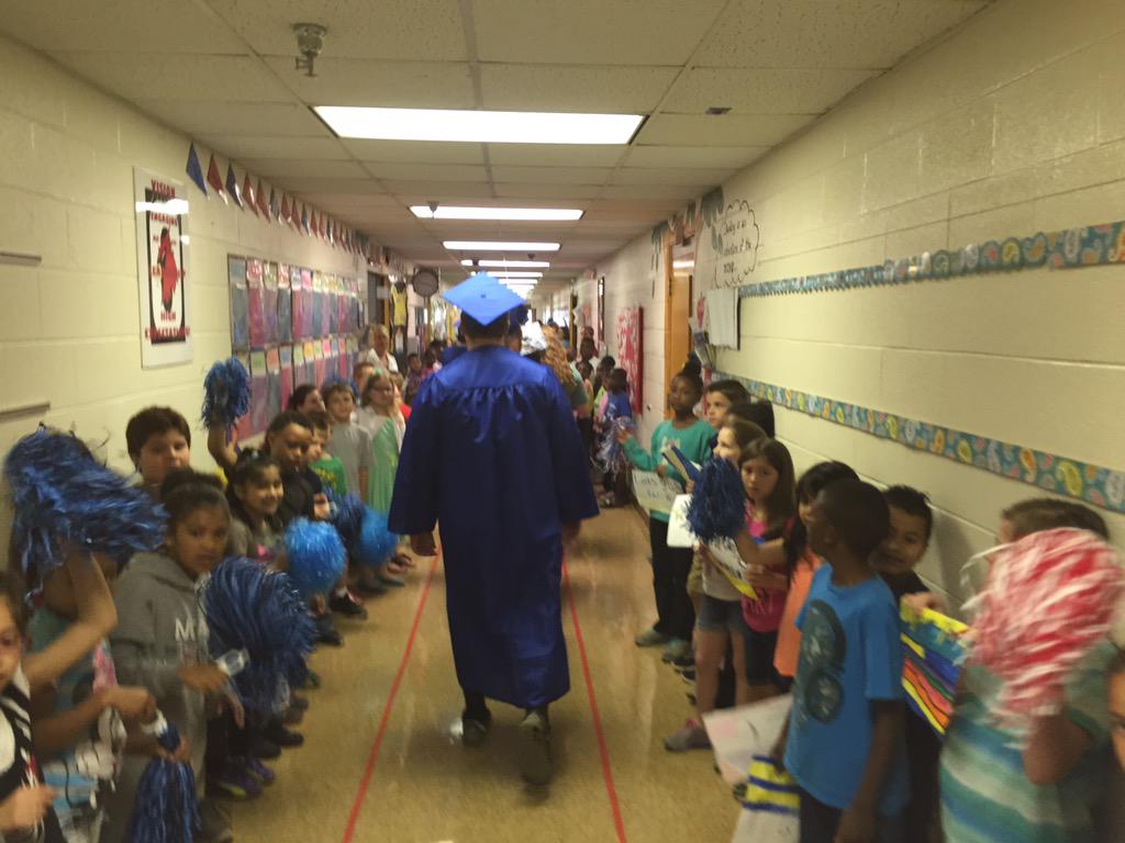 WEGuidance's tweet photo. Next stop @OESCards #seniorwalk2015 #futureisbright #loveourfeederschools http://t.co/w07EgOIg2z