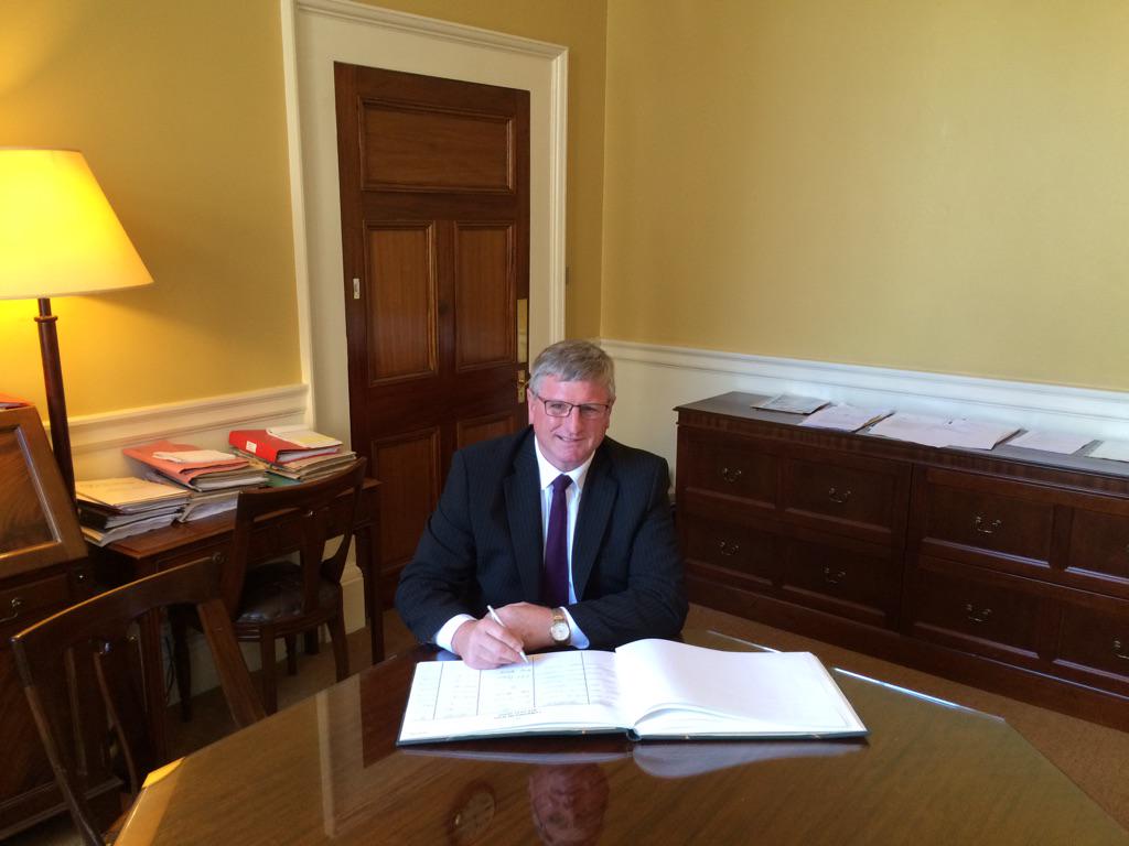 fiannafailparty's tweet photo. It's official: Bobby signs the roll of Members. http://t.co/lDaQzXYiLH