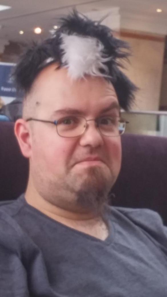 p_greywolf's tweet photo. @iWolfBeanz #CFz2015 #furrypineapple http://t.co/4NoNa2aptA