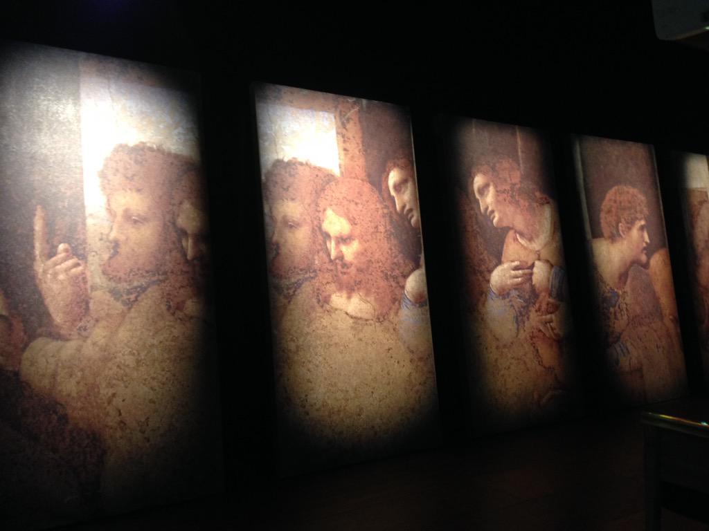 cappellini_c's tweet image. Molto suggestiva la mostra 'Inside The Last Supper' #HubLeonardo @F_Stelline. Grande progetto di @LombardiaOnLine!