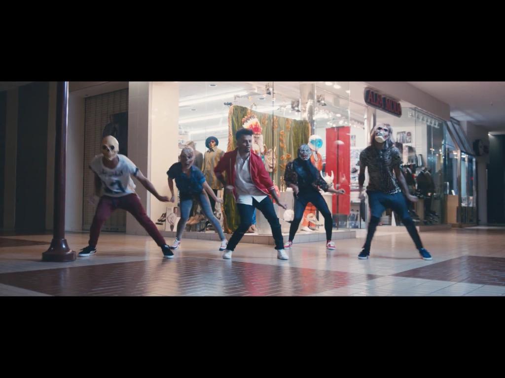 samchristie_'s tweet photo. @AstonMerrygold I JUST WATCHED IT!! #EverybodyGetStupid #GetStupidFirstPlay #GetStupid http://t.co/vMnlum0Wv7