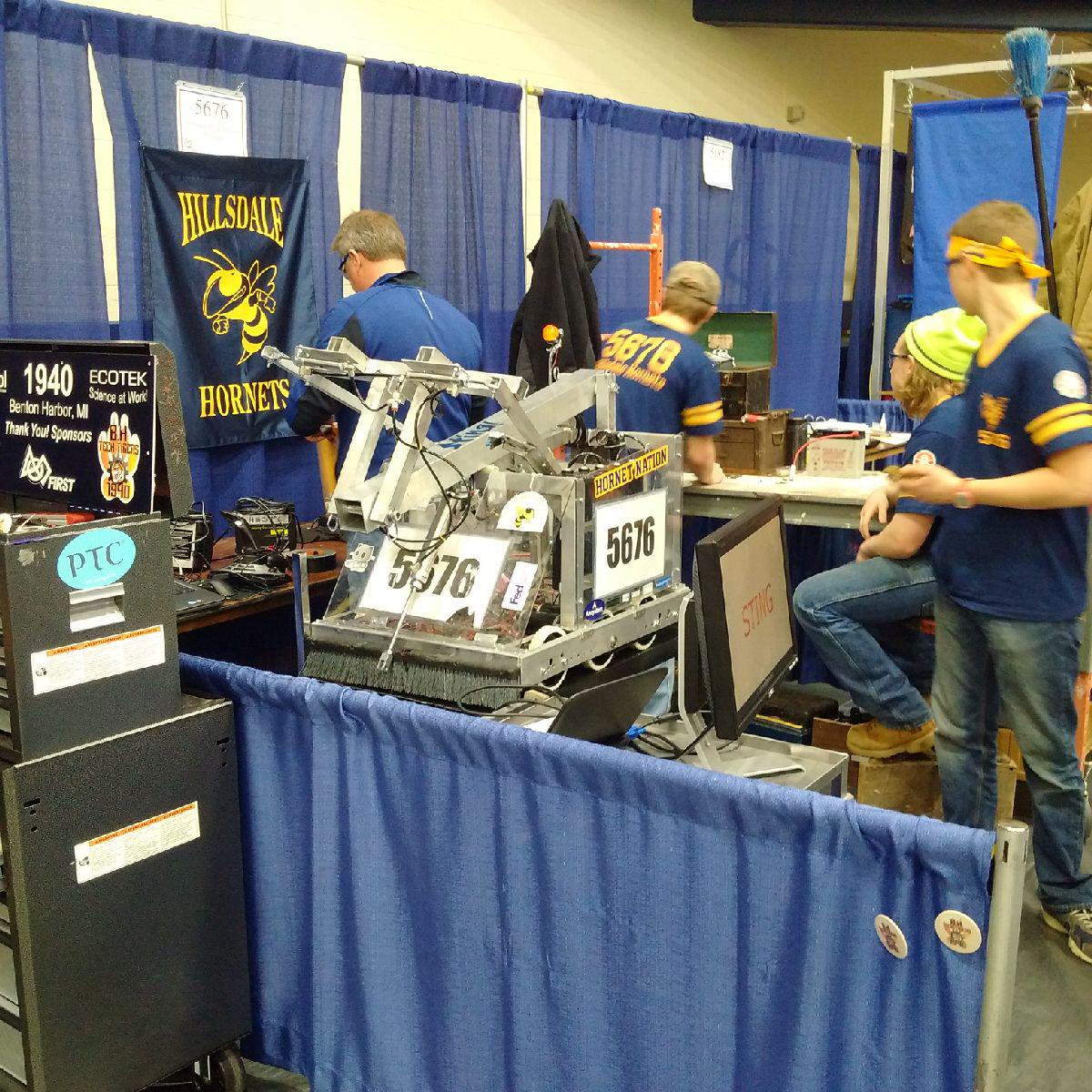 HHSRoboticsTeam tweet picture