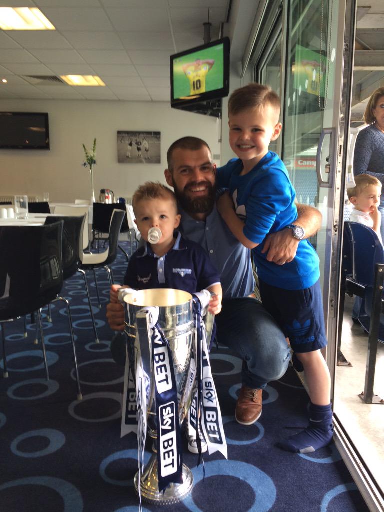 jwelsh08's tweet photo. What a great couple of days #Promotion http://t.co/icYnA3P4lv