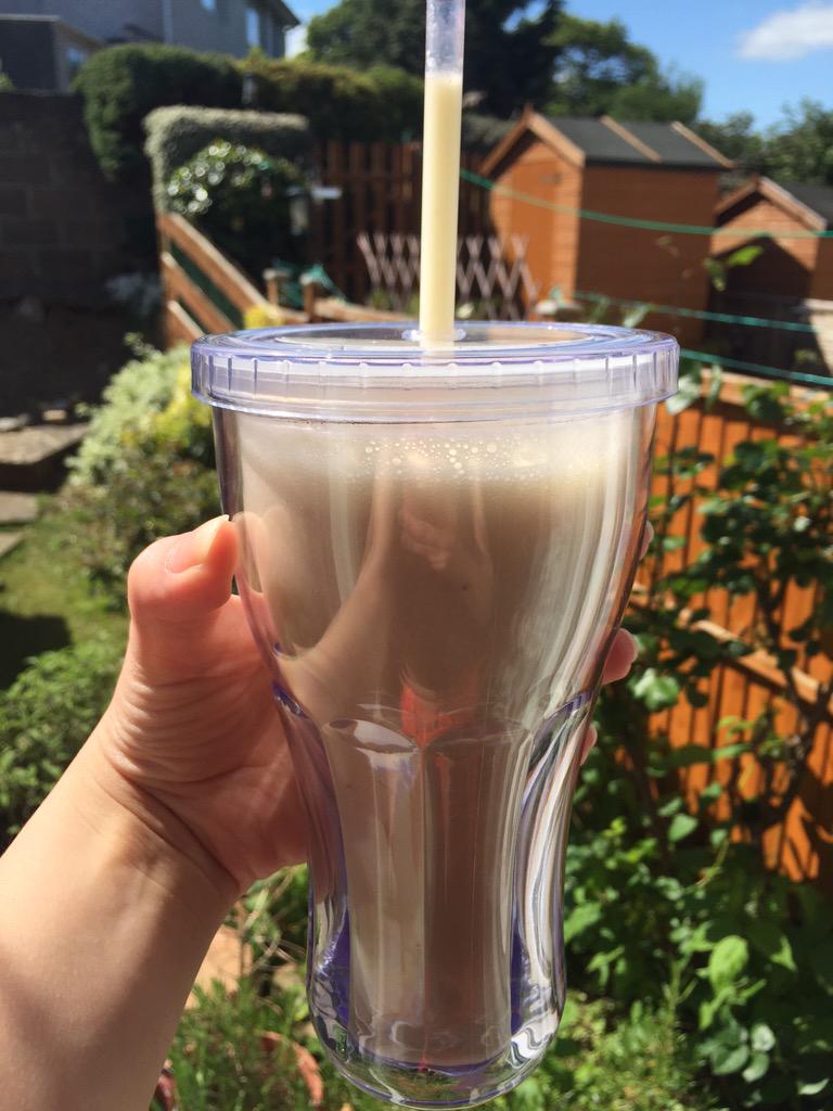 gwenlee_10's tweet photo. @KathleenLights1 tried your smoothie recipe! ππΌ muy bien!!!! ππ #notjustabeautyguru #perfectsmoothie http://t.co/w39M0LoCSf