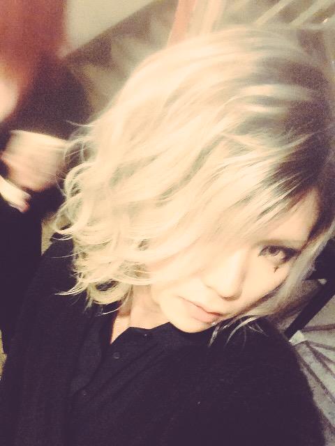 ট ইট র 枯蛇 こた ひよこベーシスト聖誕祭 Thegazetteぴよぴよベーシスト生誕祭 ゼッターさん繋がろ タトゥー ピアス 女装 ルキコスしてるルキ厨ですがれいつぁ誕生日おめでとう Http T Co Pqcmvlldaj