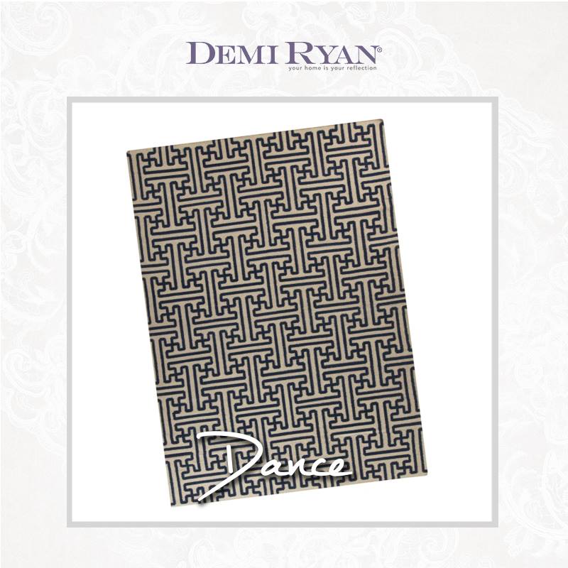 DemiRyanHome's tweet photo. A rug can hide bad spots and bring warmth &amp; a sense of cohesiveness to any room. #DesignTipTuesday http://t.co/6Gnj5WOiPE