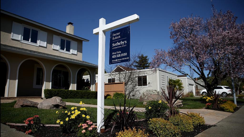 Forbes's tweet photo. Home prices across the country rose again in March: http://t.co/Sh71zEVQIQ http://t.co/NtWPRbc1eo