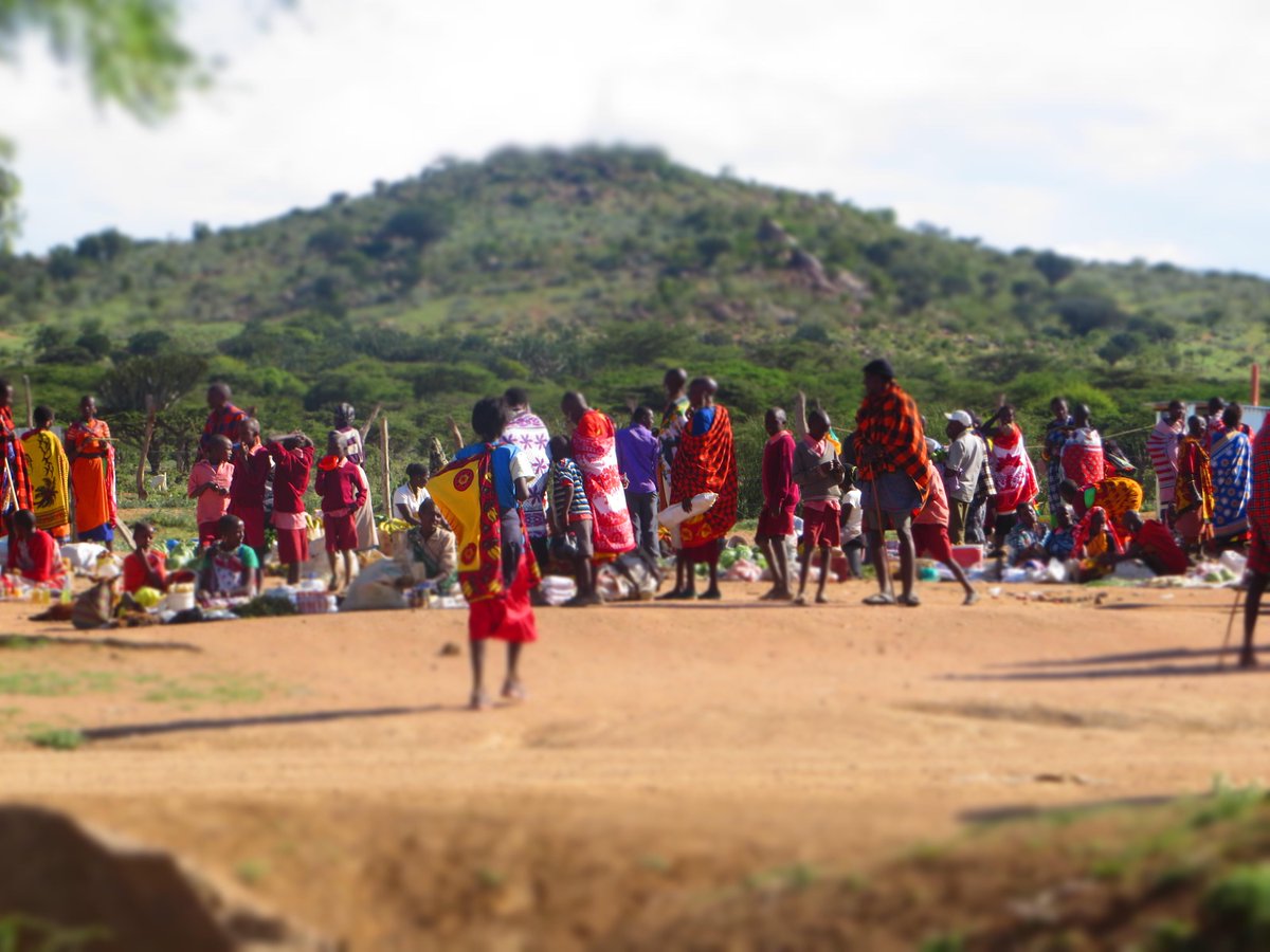 XstaticWorld's tweet image. #traveltuesday 'Through the eyes of the maasai - 5 reasons to visit a maasai village'  xstaticworld.com/2015/05/26/thr… #kenya