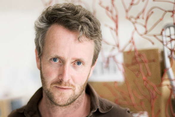 GremioDiseno's tweet photo. Ronan Bouroullec y su búsqueda por la satisfacción: http://t.co/pHPtnHuKM9 vía @core77 #entrevista #longreads http://t.co/tlhqw2Monw