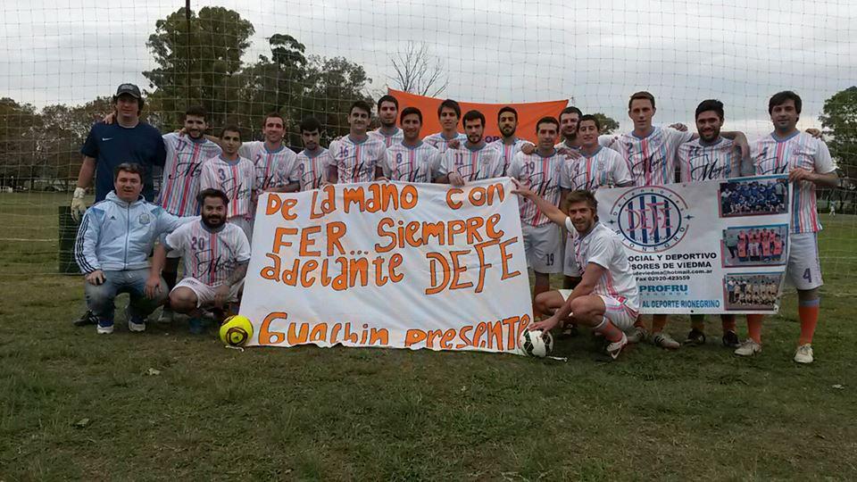 El domingo jugamos en las dos canchas. Empatamos 0 a 0 por la mañana con FyT y goleamos en el festejo de los 10 años.