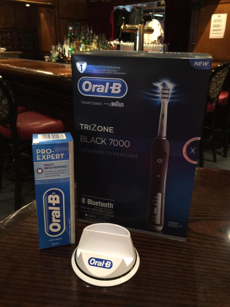fannysparty's tweet photo. Ce soir à la #FP58 tu peux repartir avec une brosse à dent ultra connecté au mieux ou un dentifrice ! Merci @OralB http://t.co/z2h2iEsnVb