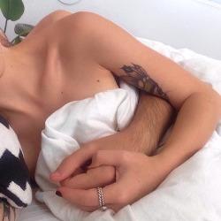 Lupadolce's tweet photo. http://t.co/UUqAixjmCK                                   
#kiss #love #passione #couples #romance http://t.co/qMcLghKJDD