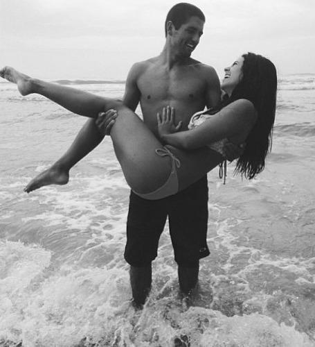 Lupadolce's tweet photo. http://t.co/UUqAixjmCK                                   
#kiss #love #passione #couples #romance http://t.co/CKljVTZMm7