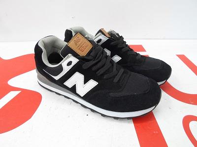 TCVTuCompravent's tweet image. Playeras New Balance 574 negro blanco N44. 65€ tcvtucompraventa.com/ropa-tecnica-y…