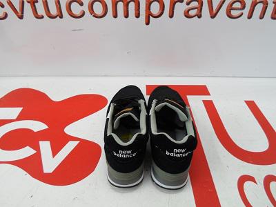 TCVTuCompravent's tweet image. Playeras New Balance 574 negro blanco N44. 65€ tcvtucompraventa.com/ropa-tecnica-y…
