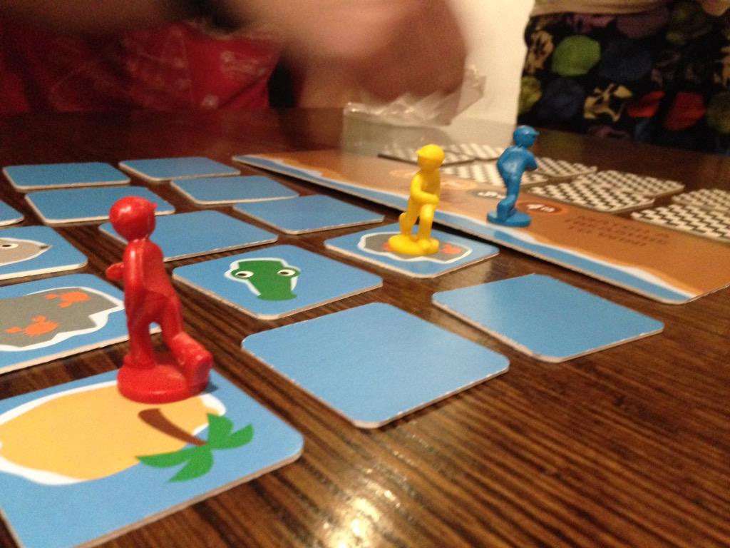 MeepleSyrup's tweet photo. @Josh_Cappel gets things going with #RiverRunners #prototype at the @Snakesandlattes #DesignerNight #GAC http://t.co/jVt7Xh78e6