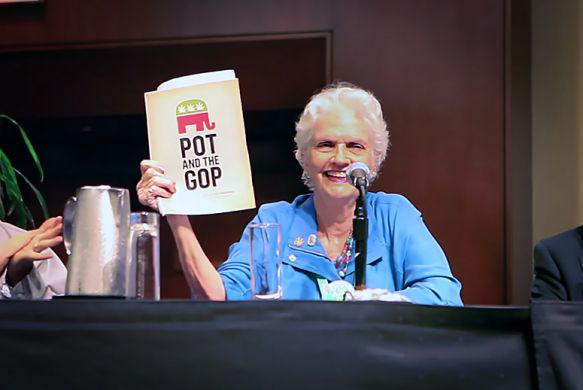 RaiseUtah's tweet photo. Red States are starting to come around to legalization. Who's next? We're looking at you Utah!
http://t.co/e7IWtZjqRl http://t.co/9QYCVTe1lB