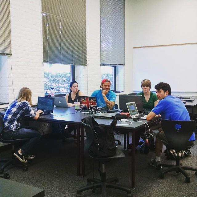 Humanities Physical Computing class. Working on Twitter/Unfolding Processing project ift.tt/1AvV8YQ