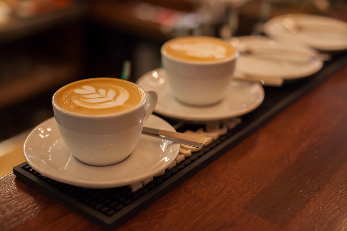 FocusplazaF's tweet photo. Een kopje #koffie van topkwaliteit? Je drinkt 'm bij de Espressobus van #TrueBarista op het MANNA-festival op 25 juli http://t.co/BKrUrRFvcp