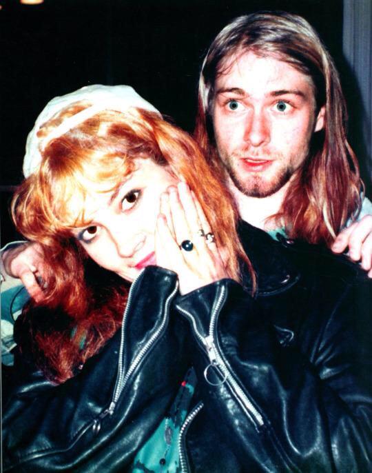 Grunge_On's tweet photo. Such a bore #KurtCobain #TracyMarander #Nirvana #ServeTheServants http://t.co/jAH96cp5jO