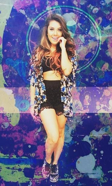 antonioabril_fc's tweet photo. @EcuavisaShow #ShellmySeQuedaEnYingo #ShellmySeQuedaEnYingo @shellmy_music ๐๐๐ http://t.co/fdhmYGB1CM