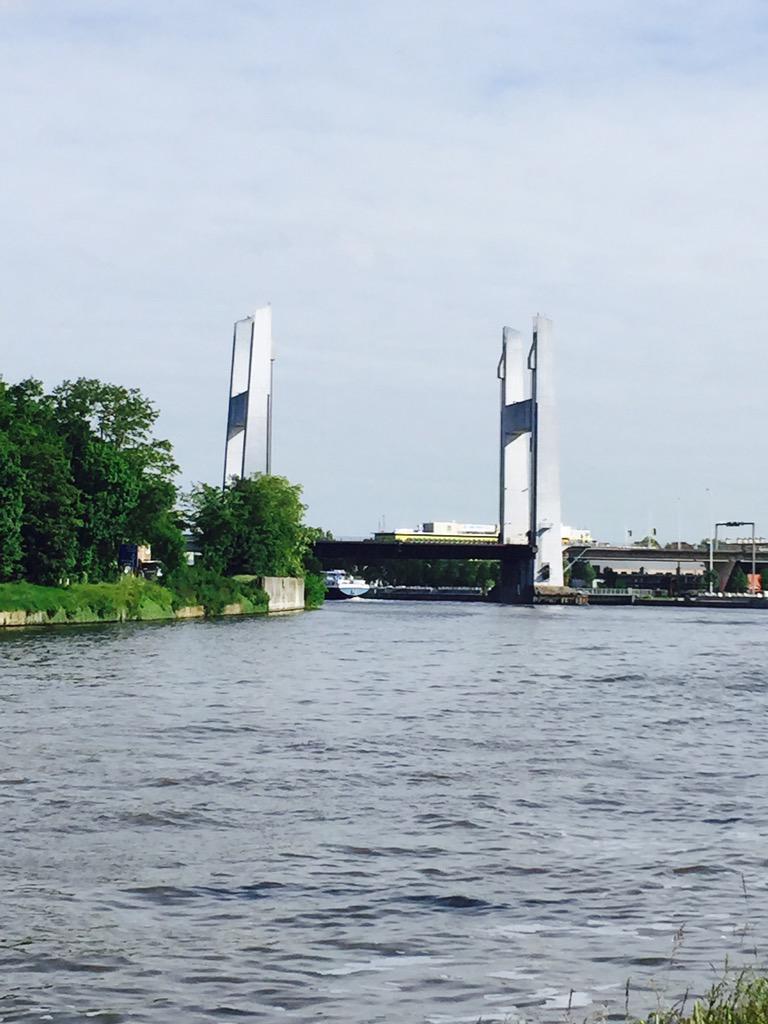 pvanloij's tweet photo. Over&out #Revolve15 @startitkbc represent by @PrediCube @accredio @uxprobe @salesflare @geckomatics @TapazzCrew http://t.co/VvsyuGGam9