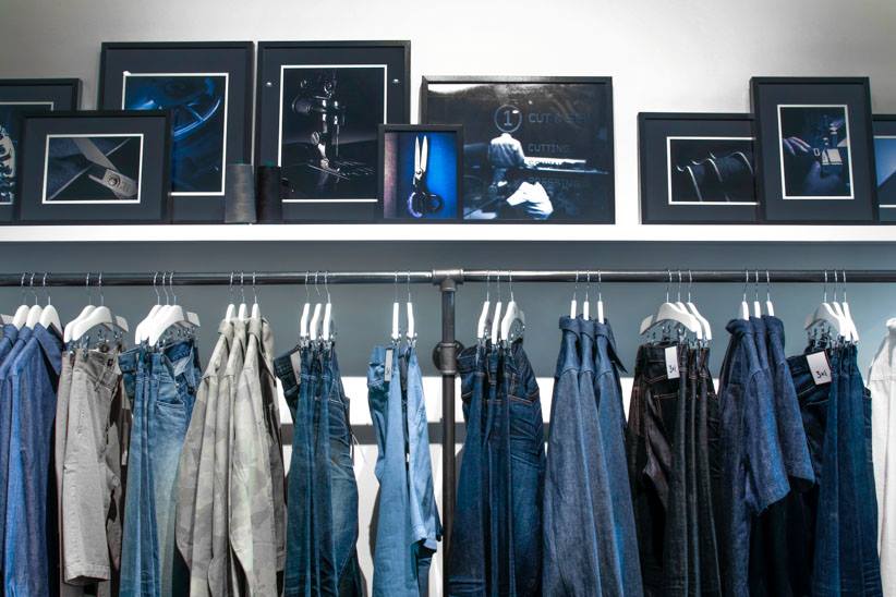 hipshops's tweet photo. A new denim corner of heaven by @3x1 in #Southampton, New York. http://t.co/GPFj0dS915 #hipshops #newyorkshops #denim http://t.co/84Dij9Vs5F