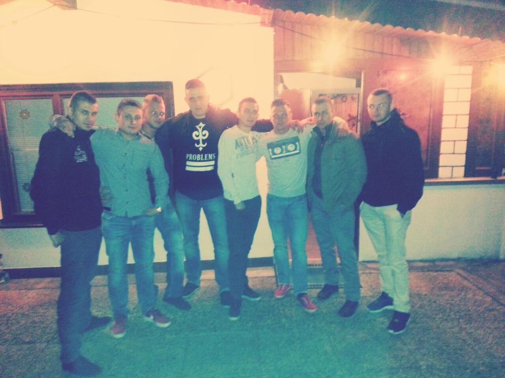 Calyp32's tweet photo. #calyp #черныетузы #kassel #kingz http://t.co/8ACiWbiU16