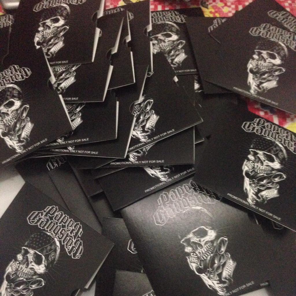 paperHCgangster's tweet photo. Penampakan Promo CD kami... Merapat ke @JakCloth 31 mei 2015 Heyho Stage ya... Mari meliar!! http://t.co/MFtwqOiIiN