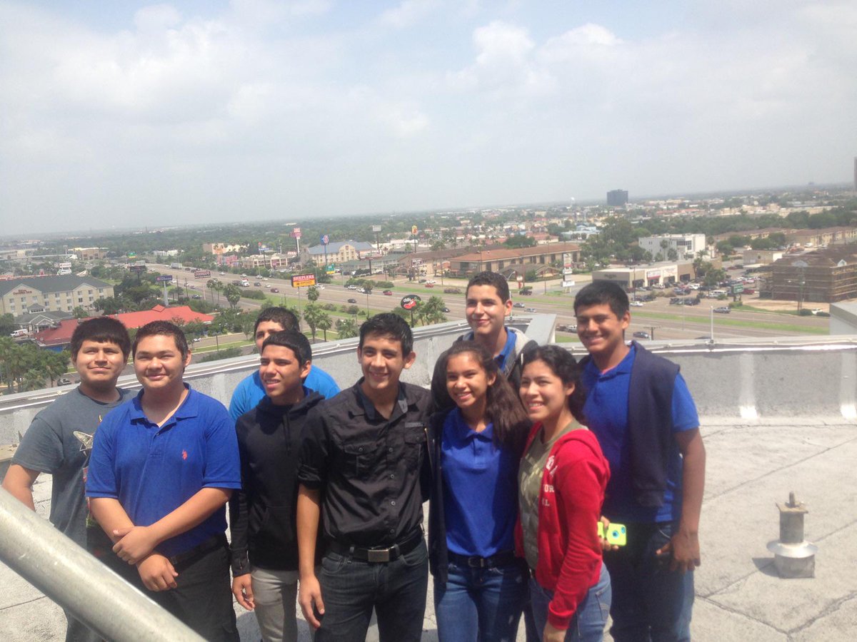 BBBSRGV's tweet photo. What an amazing treat for our Brown MS Littles, Steak and Shrimp Lunch and a visit to the rooftop. @McAllenISD http://t.co/vaDVEb67Ln