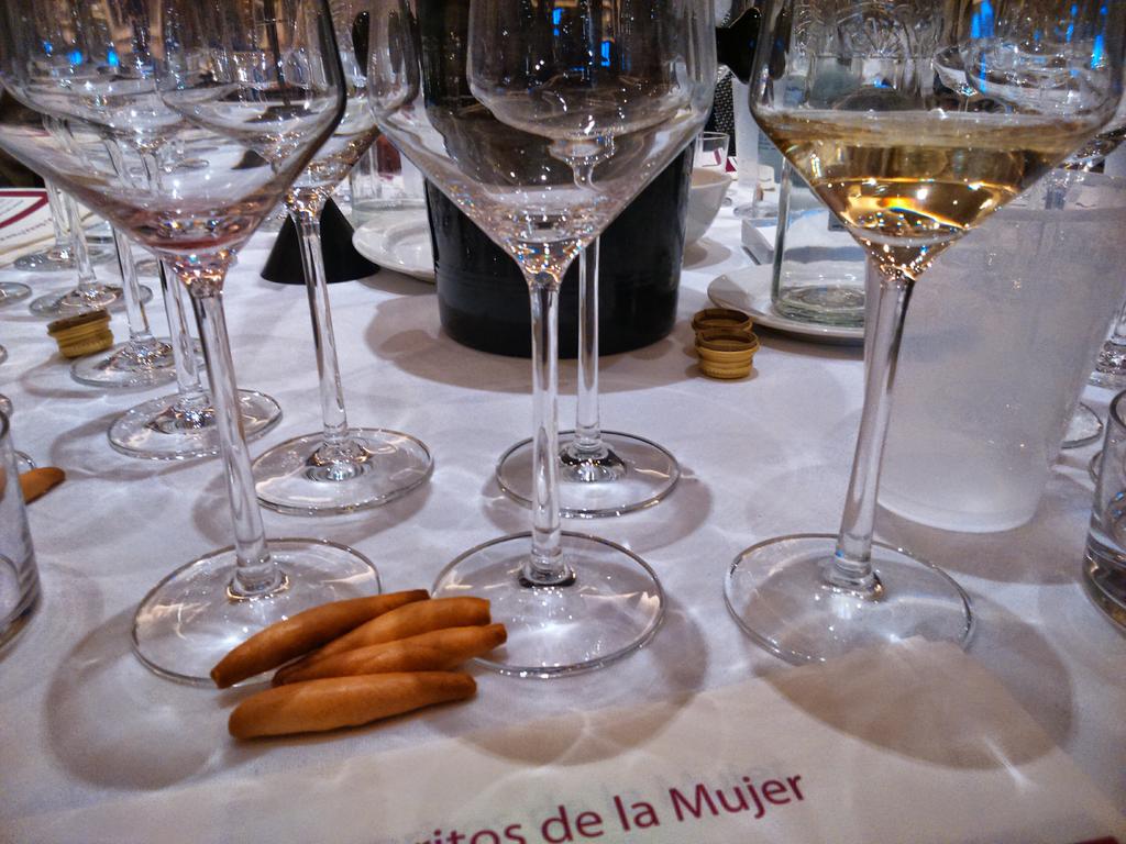 Comenzamos la cata <a href="/Amaviconcurso/">Amavi</a> con un blanco. El comité 10 ya tiene su veredicto.