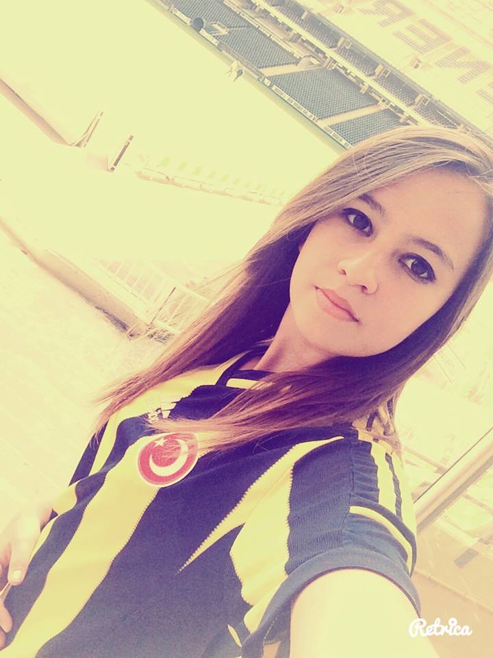 Busezen13's tweet photo. En mutlu gündeeeen ✌
#ŞükrüSaraçoğlu
#HEPFENERBAHÇE  💙💛 http://t.co/MtsJCXX6ew