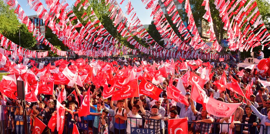 SaadetPartisi's tweet photo. Muhteşem Kütahya Mitingimizden heyecan ve coşku dolu kareler...

#SaadeteGelKütahya http://t.co/QRGa9Mflrn