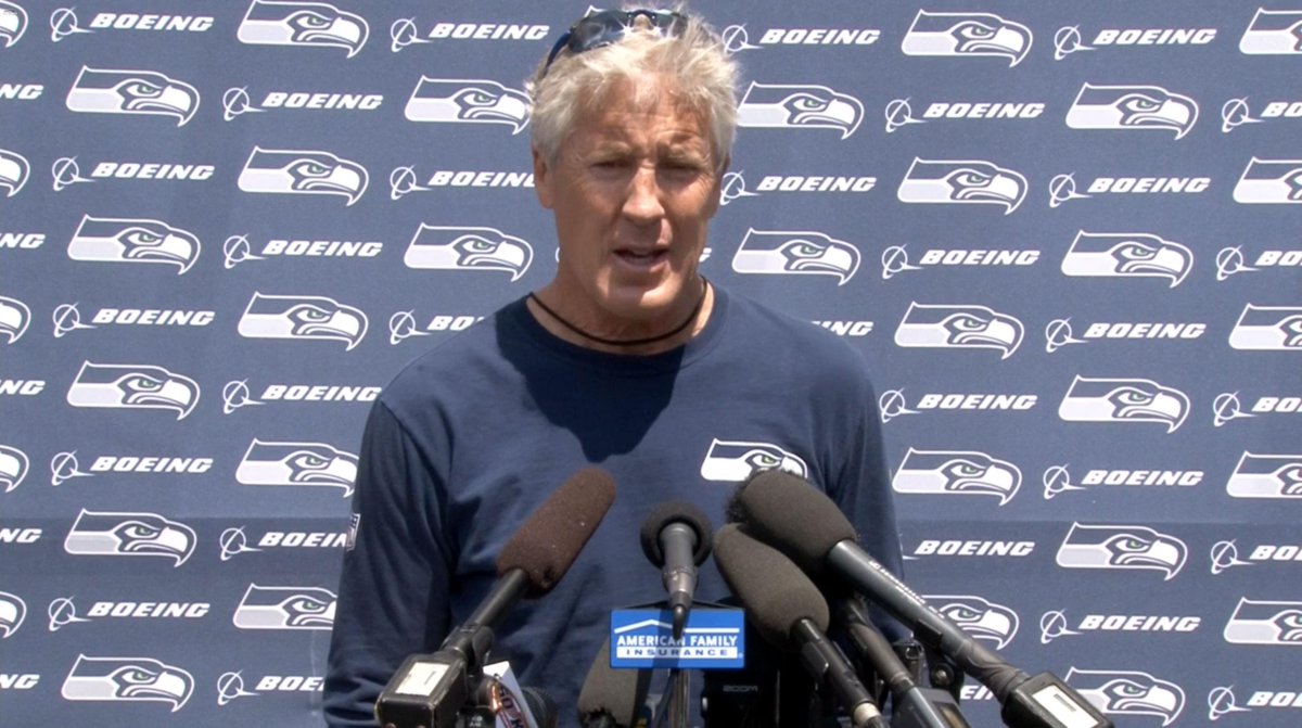 Seahawks's tweet photo. "We send our hearts and prayers to those guys (@CliffAvril &amp; @TheJimmyGraham)."

#OTAs VIDEO [http://t.co/VnMXtwciXQ] http://t.co/r5FR1a2M9E