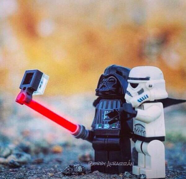 TriptoFainus's tweet photo. Star Selfie
#StarWars http://t.co/5d0JRBBW35