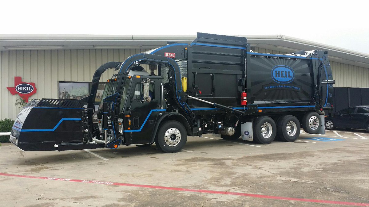 DumpsterDecals's tweet photo. This bad boy is on the way! #Heilrefuse #Waste_expo http://t.co/OBUVjCkpQ4