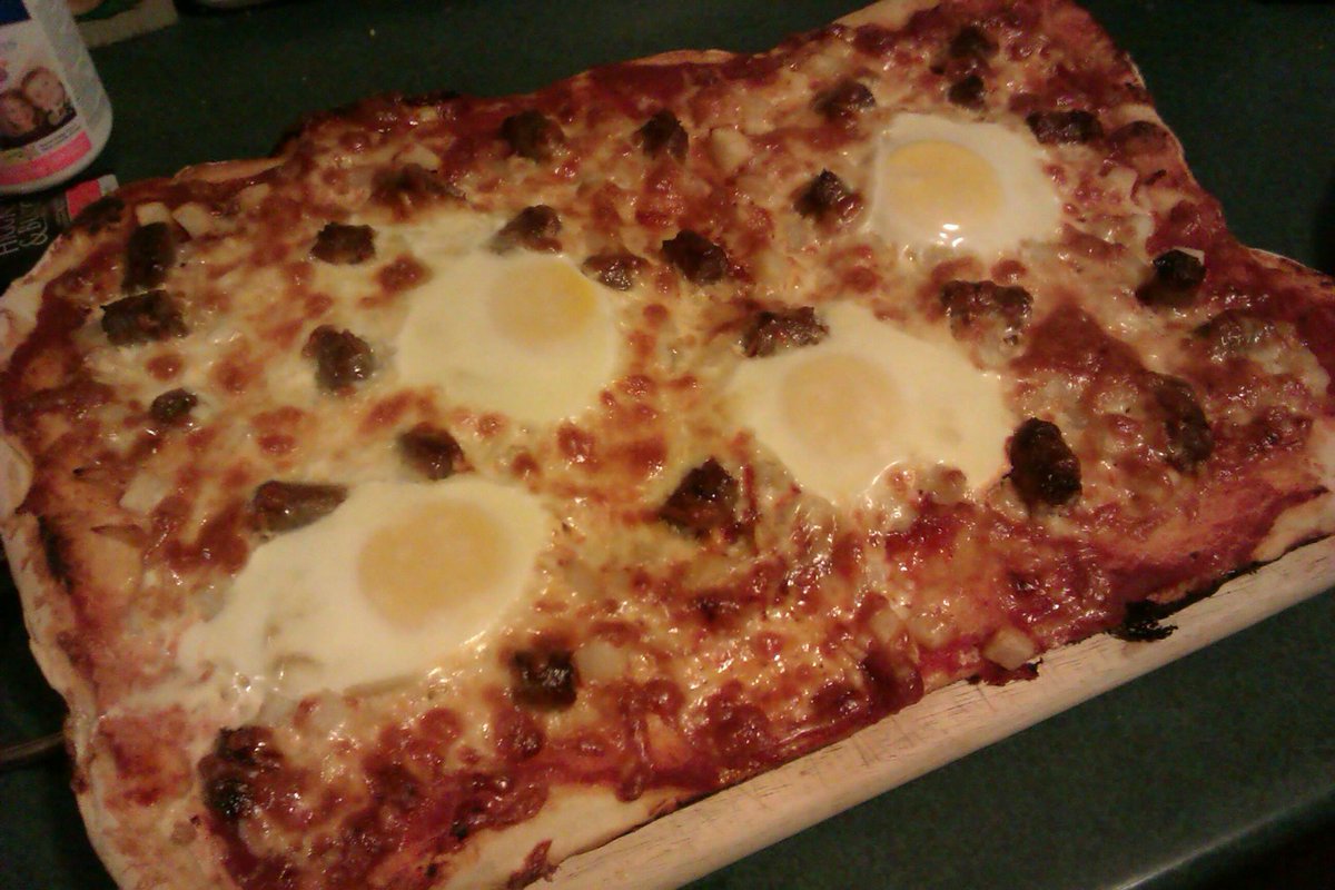 Jemrah1's tweet photo. @BurnbraeFarms: #eggcreativity #GreatCanadianCampout see you later! http://t.co/l8POy9PiA8