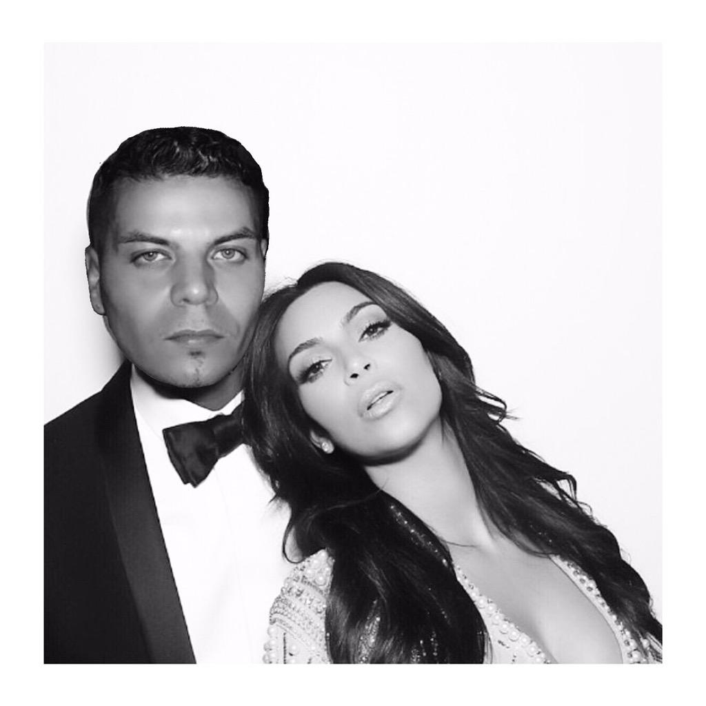 Brianfury's tweet photo. @KimKardashian @KylieJenner @khloekardashian @kourtneykardash @KendallJenner @KrisJenner @kanyewest http://t.co/ia0MNZNb9n