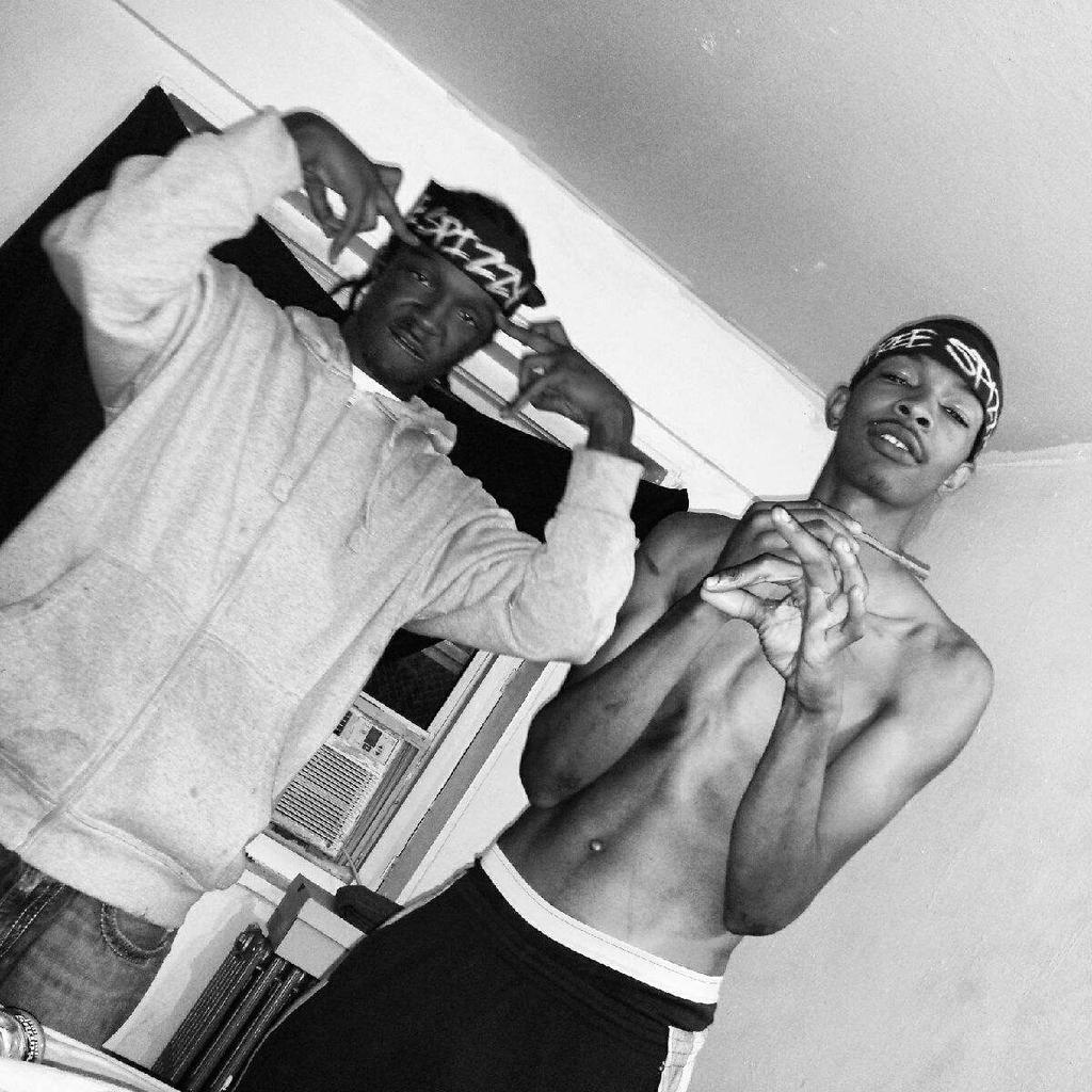 HBlock_Slim's tweet photo. #FreeSpizzy http://t.co/PpbFo8tD6q
